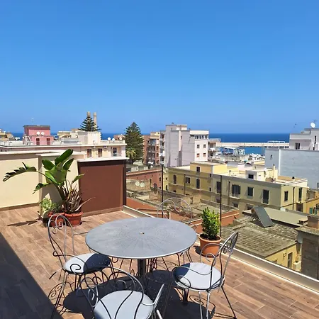 Affittacamere Vistamare House *